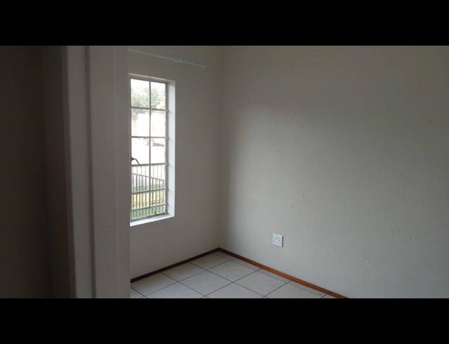 2 BEDROOM APARTMENT FOR SALE IN COMET